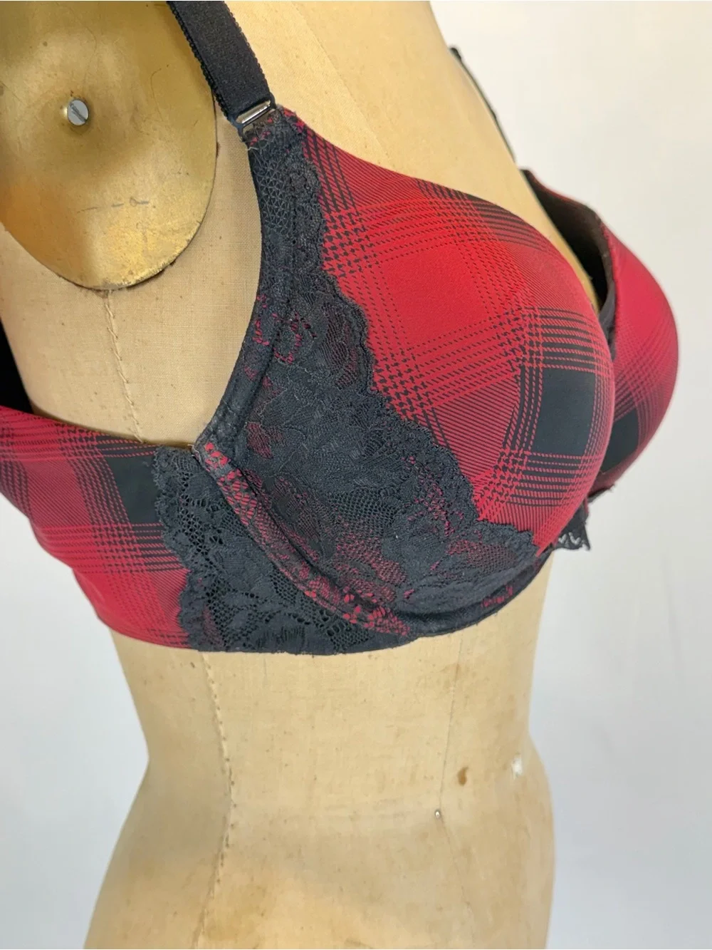 Torrid Curve Buffalo plaid bra 38D corset lace plunge red black push up